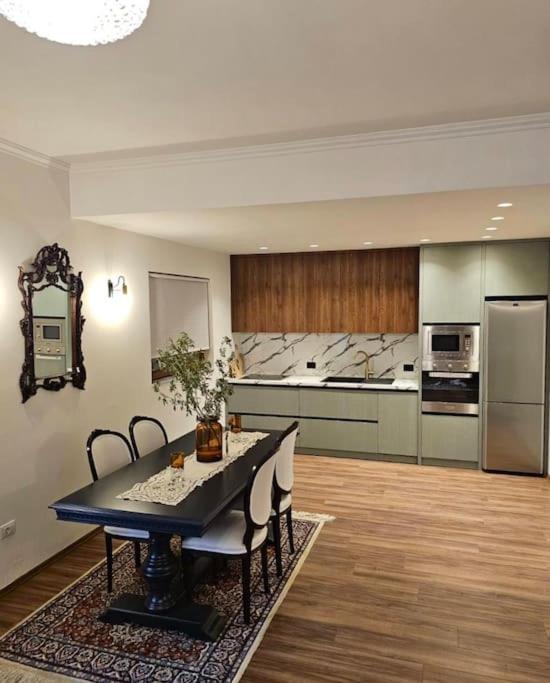 Novi'S Luxury Apartment 2 Gjirokastër Exteriér fotografie