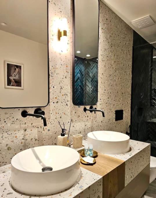 Novi'S Luxury Apartment 2 Gjirokastër Exteriér fotografie